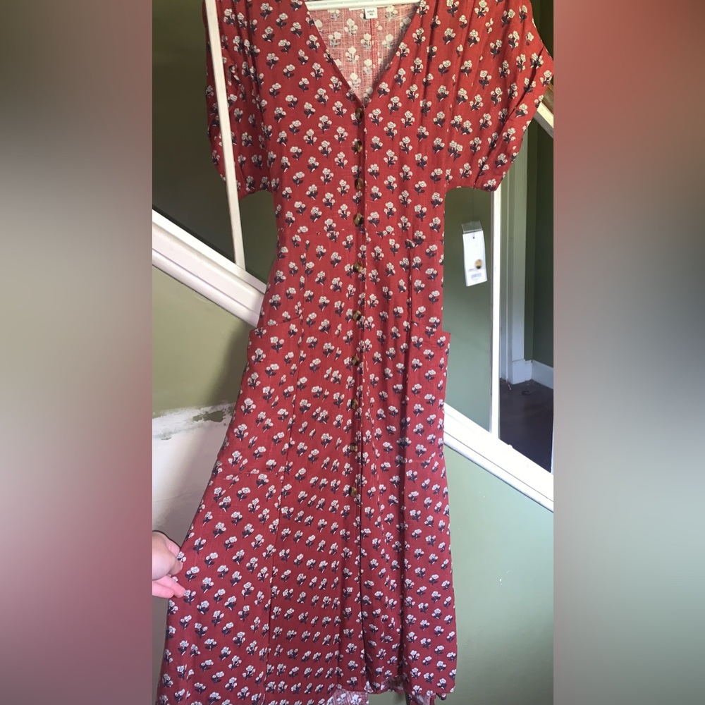 NWT Now+Gen by Sonoma women’s burnt red dress with flowers, XS but fits like S/M